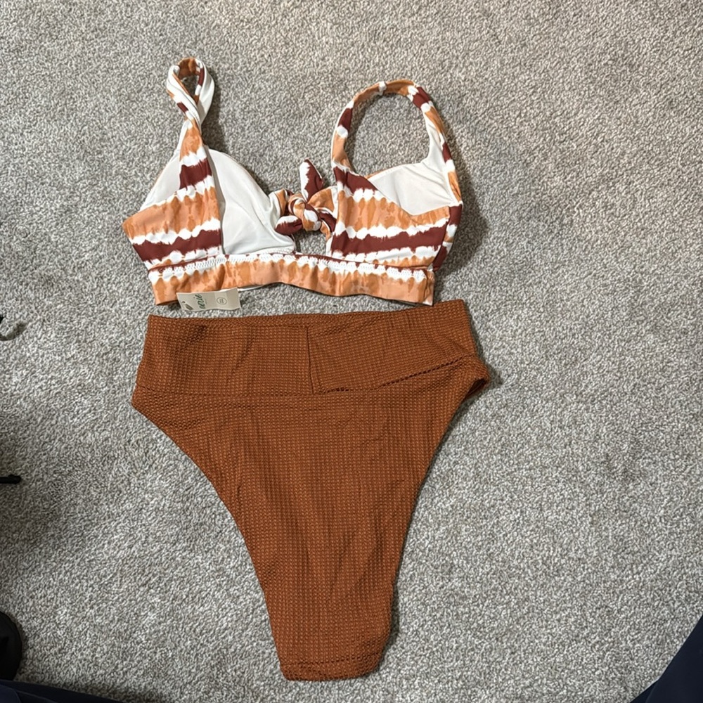 Bikini set - Picture 2 of 4